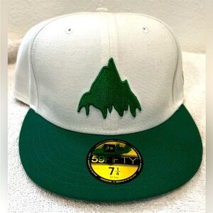 7 1/4 Burton New Era 59FIFTY Cap